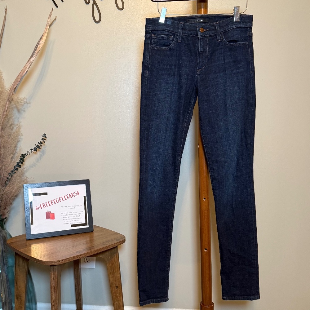 LIKE NEW Joe's Jeans Dark Indigo Dixie Straight Leg Denim Sz 26